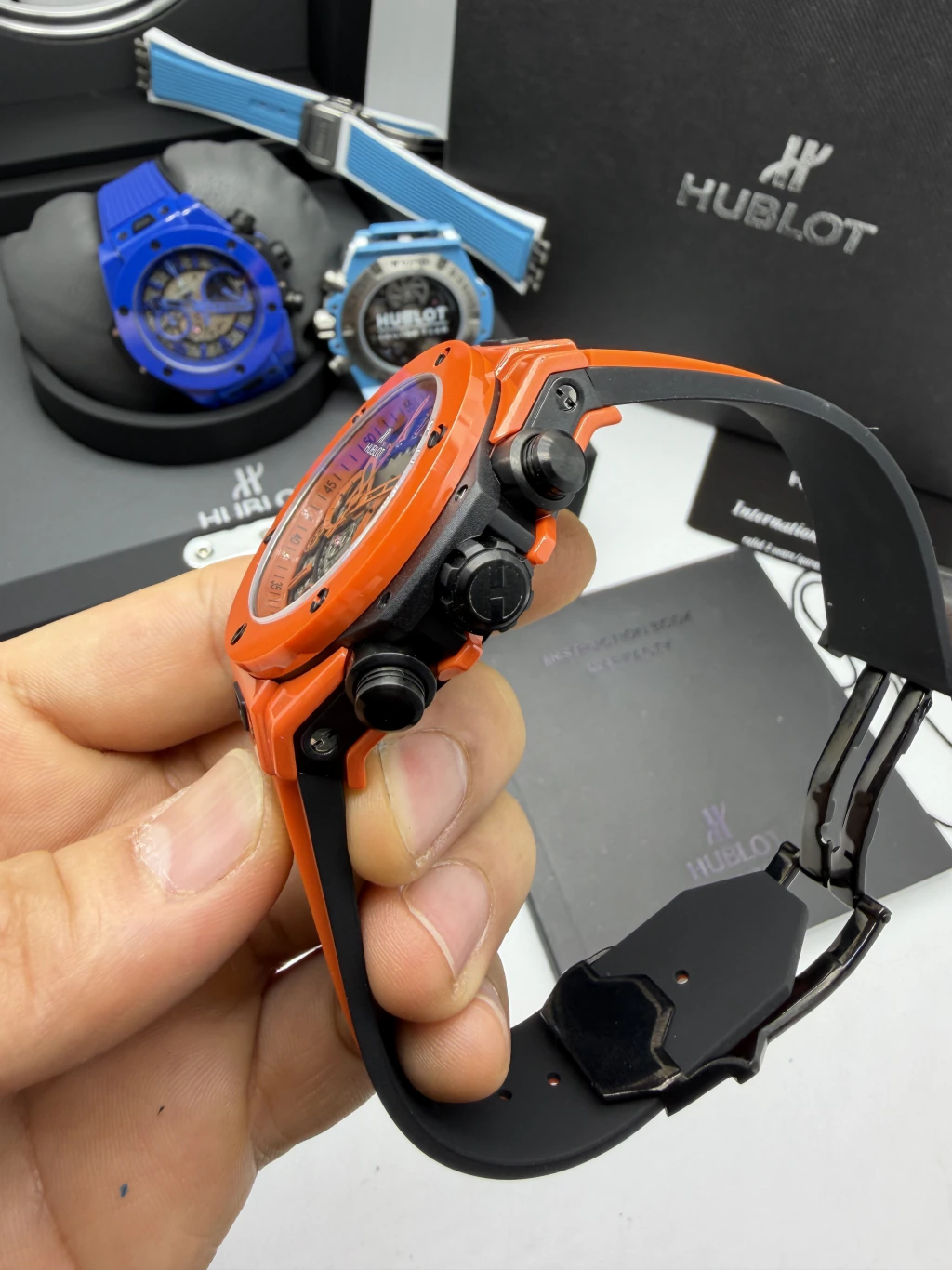 Hublot Big Bang Magic 44mm - AÇO LARANJA MOSTRADOR SKELETON - SILICONE - Imagem 2