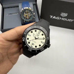 TAG Heuer Aquarecer 43mm - AÇO PRETO MOSTRADOR BRANCO - SILICONE