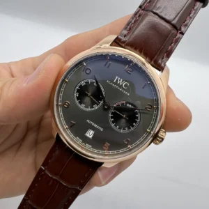 IWC Chronograph 43mm - AÇO MOSTRADOR PRETO - COURO