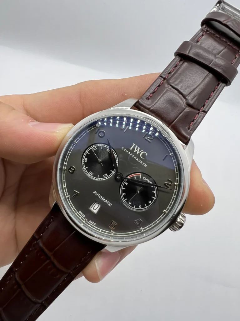 IWC Chronograph 43mm - AÇO MOSTRADOR PRETO - COURO