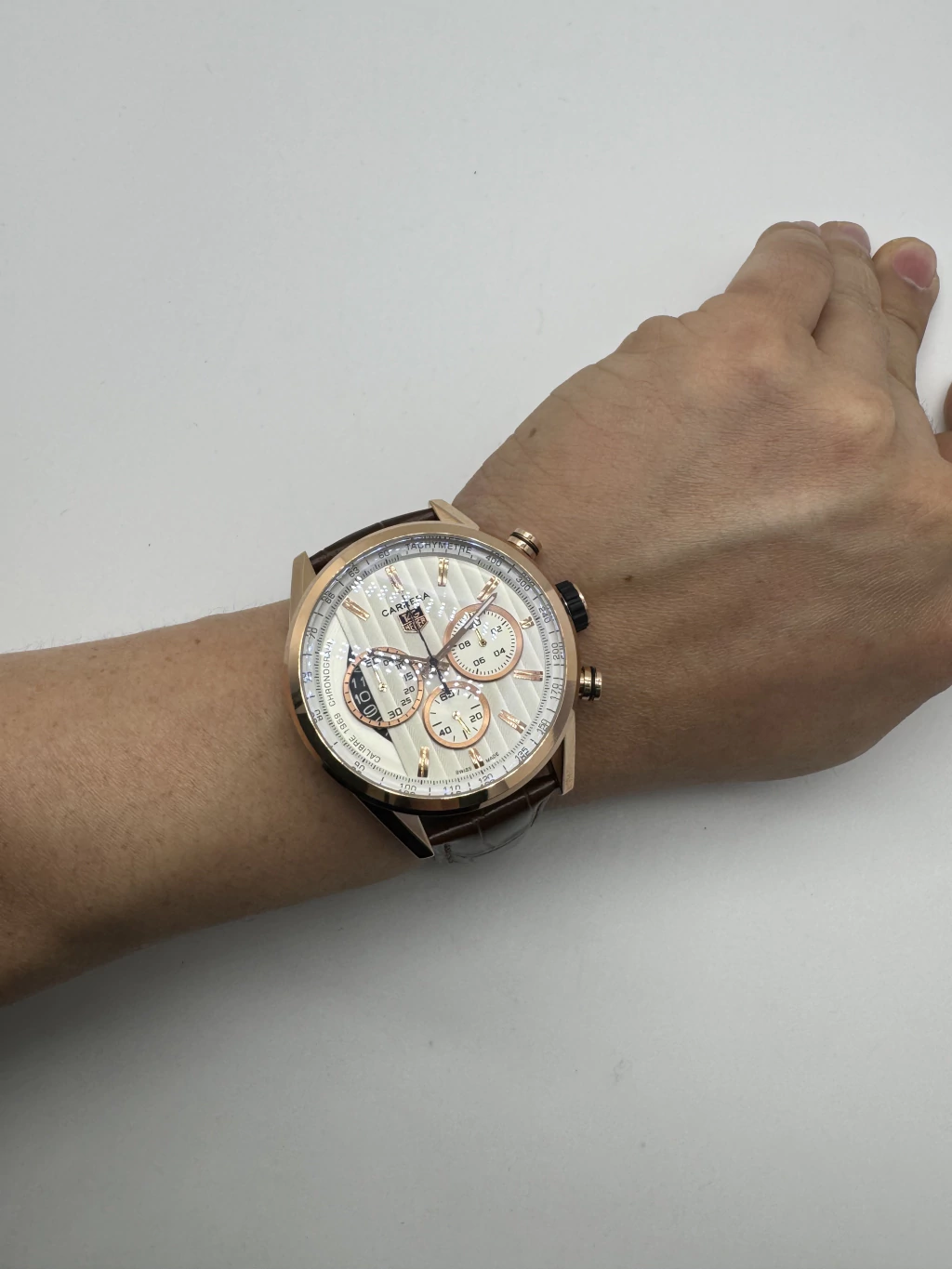 TAG Heuer Carrera 45mm - AÇO ROSE MOSTRADOR BRANCO - COURO - Imagem 5