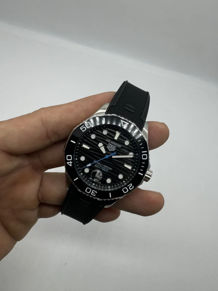 TAG Heuer Aquarecer 43mm - AÇO MOSTRADOR PRETO - SILICONE