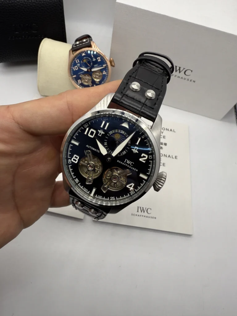 IWC Tourbillon 43mm - AÇO MOSTRADOR PRETO - COURO