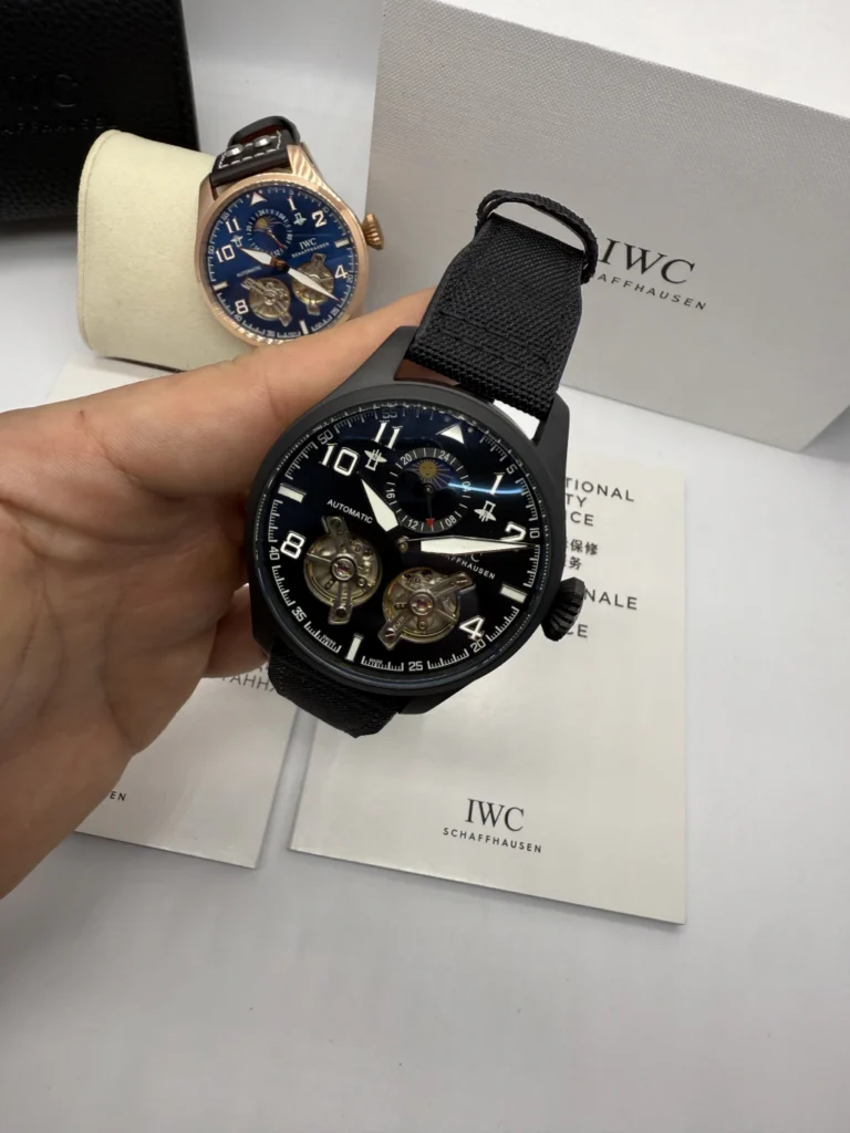 IWC Tourbillon 43mm - AÇO PRETO MOSTRADOR PRETO - COURO