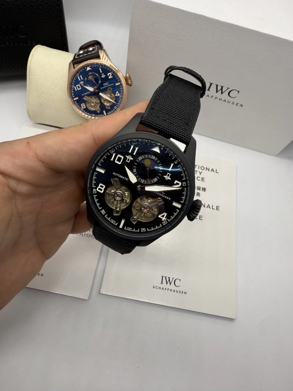 IWC Tourbillon 43mm - AÇO PRETO MOSTRADOR PRETO - COURO