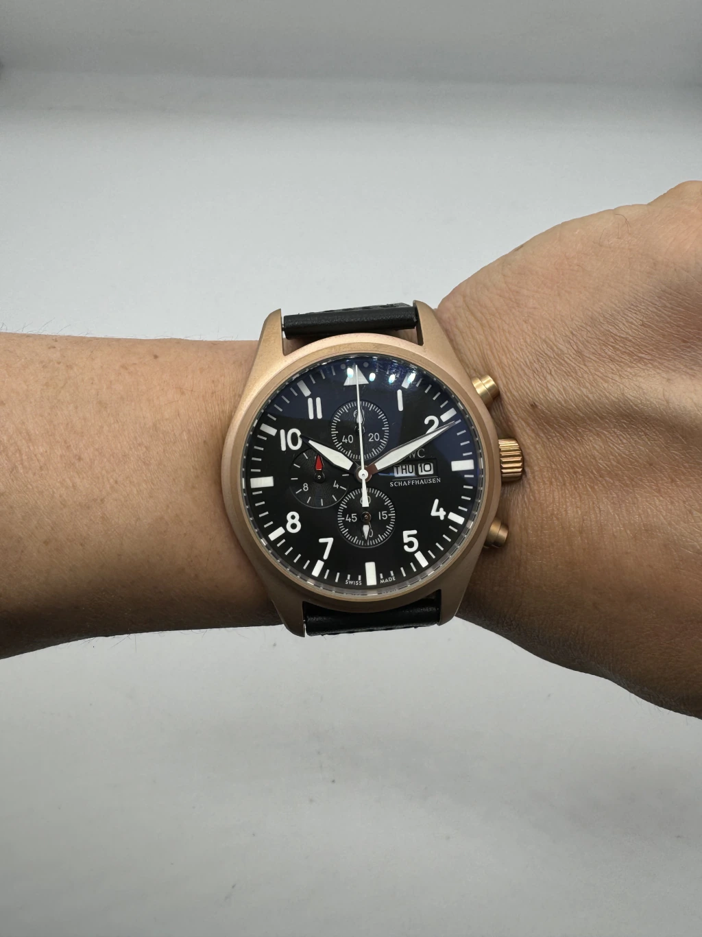 IWC Pilot Chronograph 41mm - AÇO DOURADO MOSTRADOR PRETO - COURO - Imagem 5
