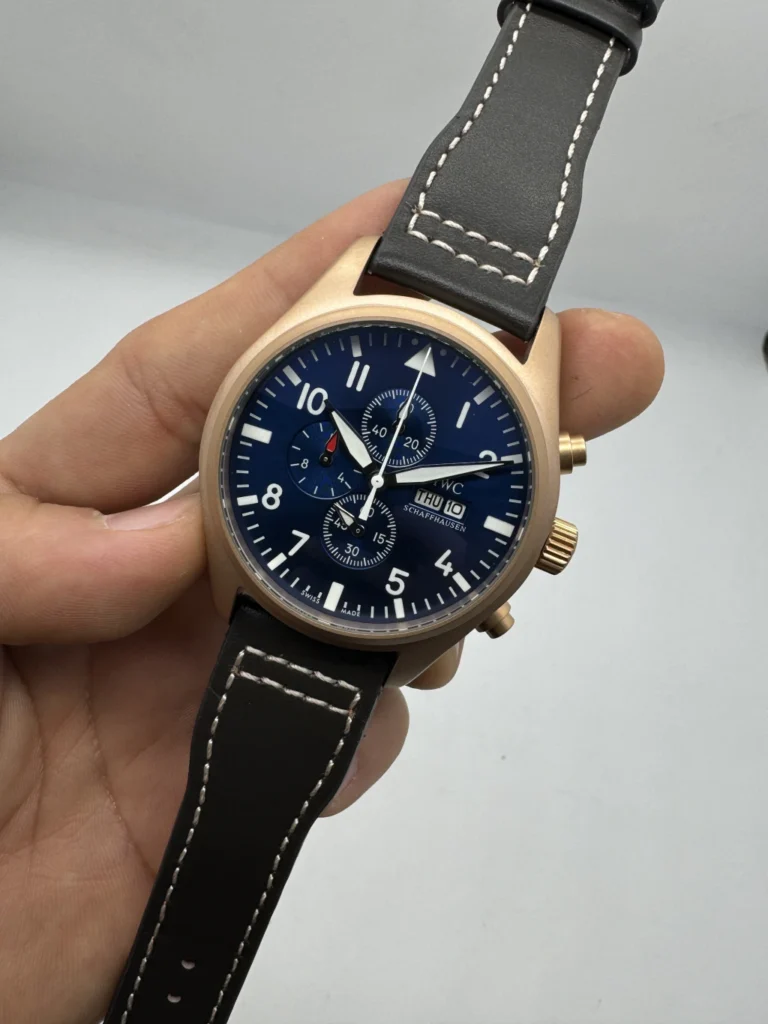 IWC Pilot Chronograph 41mm - AÇO DOURADO MOSTRADOR AZUL - COURO