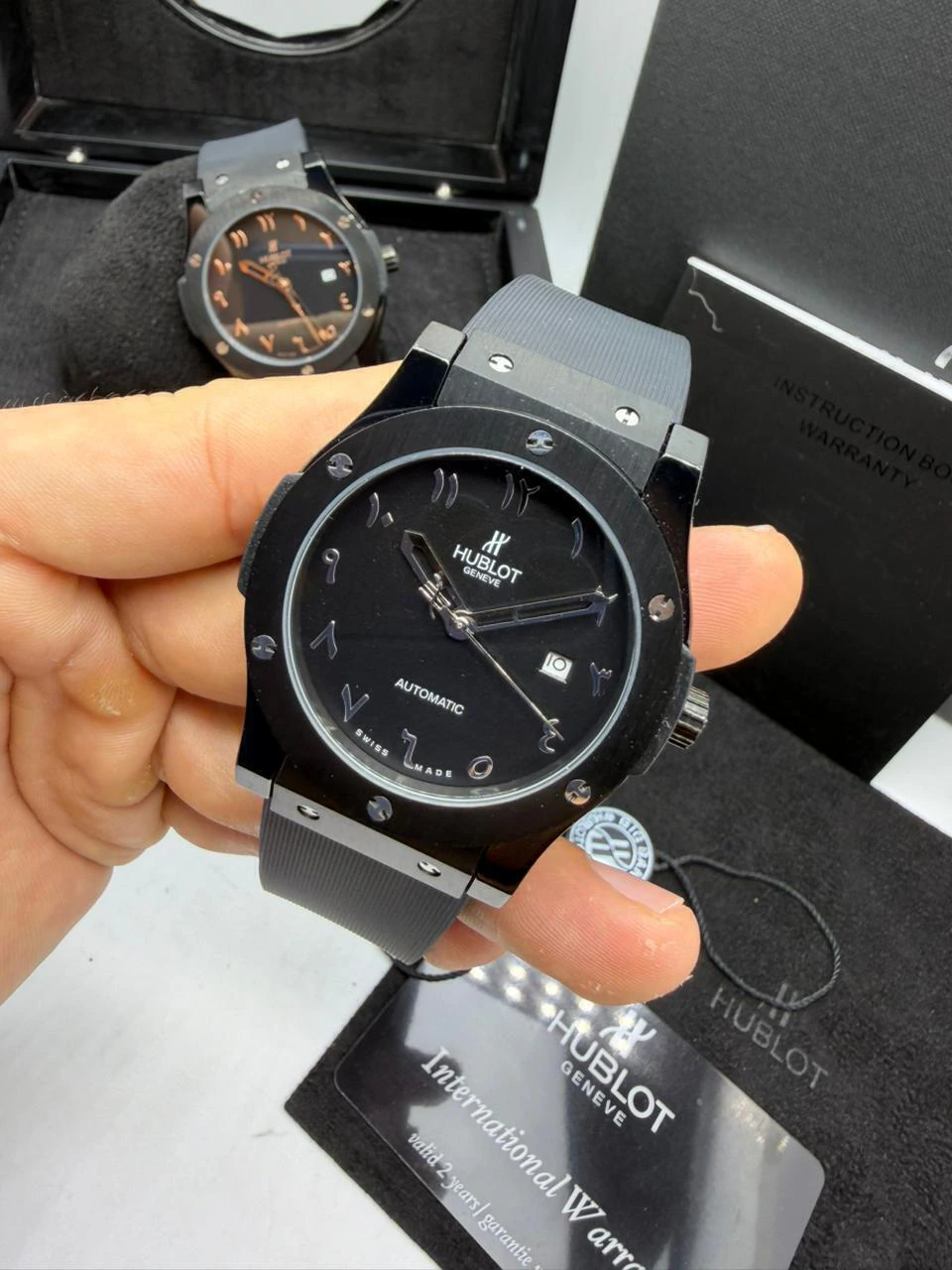 Hublot Classic Fusion 42mm - AÇO PRETO MOSTRADOR PRETO - SILICONE (SIFRA ARABE)
