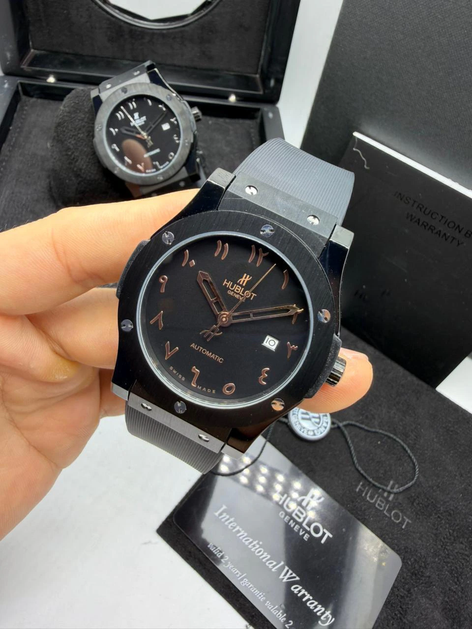Hublot Classic Fusion 42mm - AÇO PRETO MOSTRADOR PRETO - SILICONE (SIFRA ARABE)