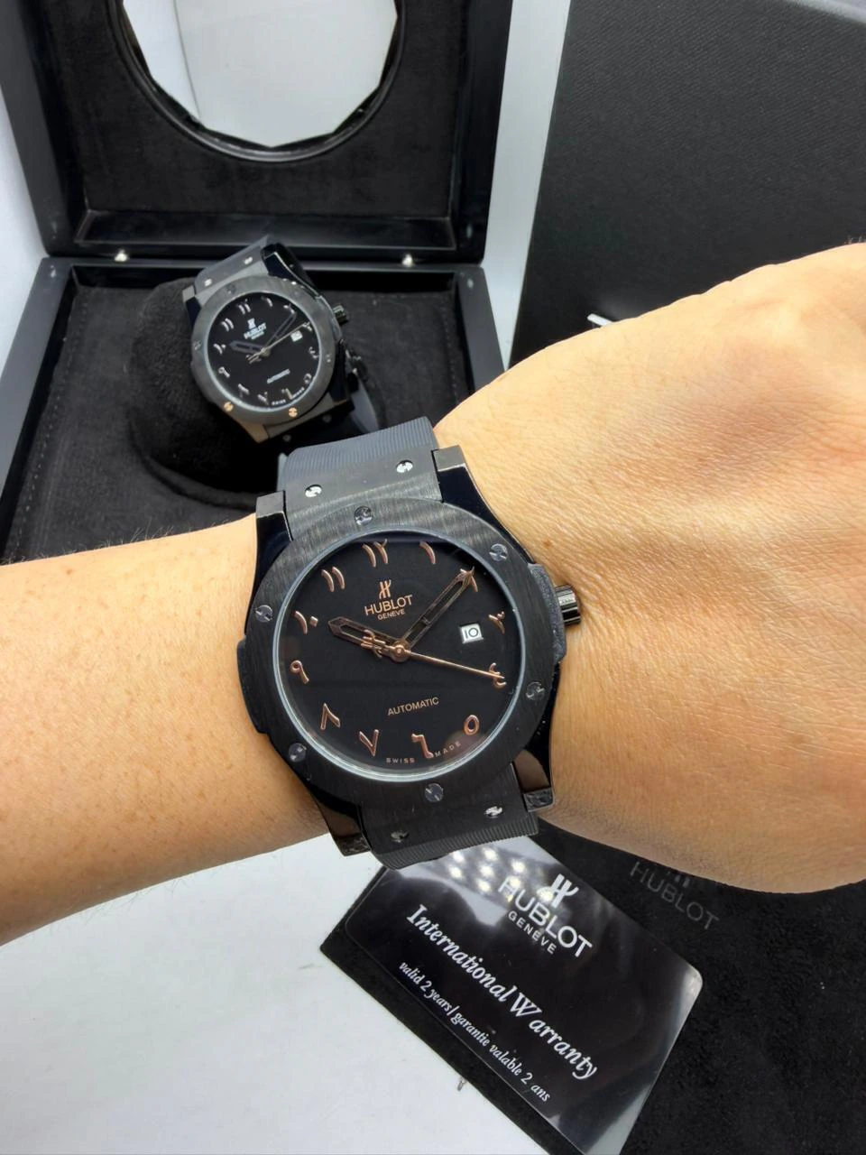 Hublot Classic Fusion 42mm - AÇO PRETO MOSTRADOR PRETO - SILICONE (SIFRA ARABE) - Imagem 4