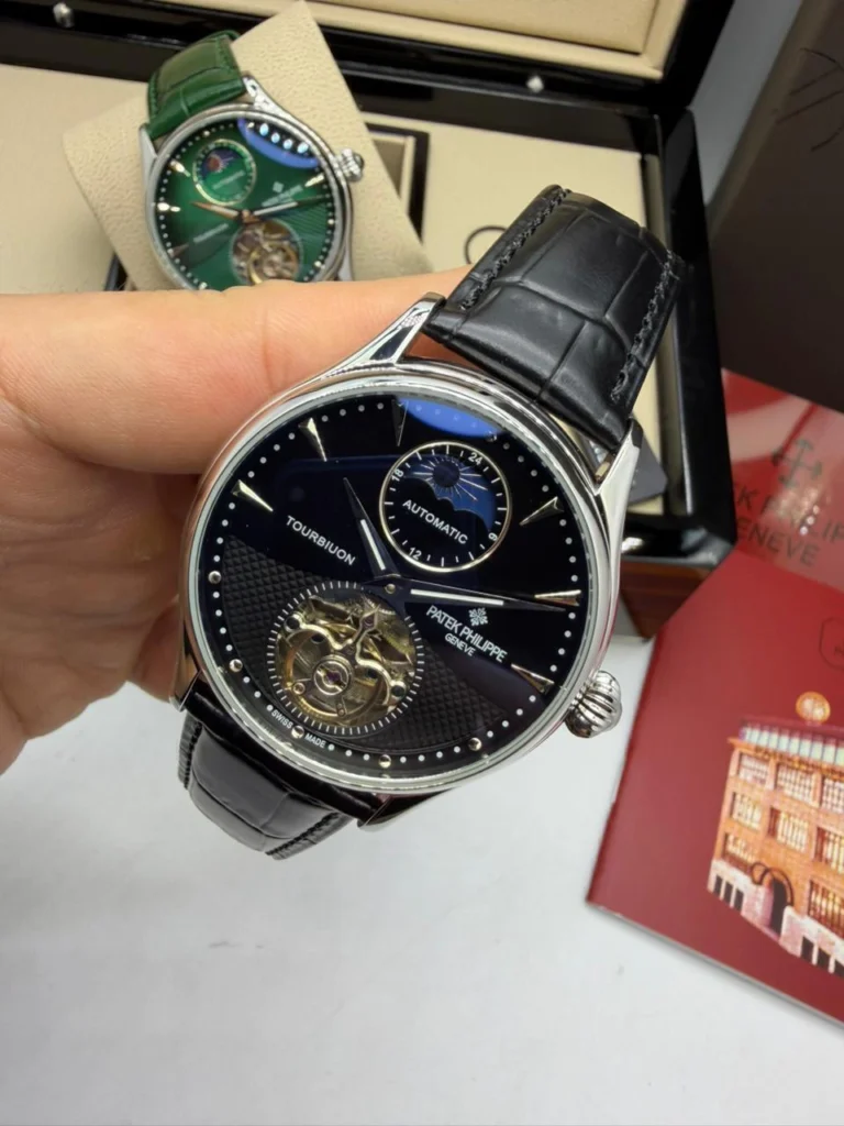 Patek Philippe Tourbillon 42mm - Aço Mostrador Preto - COURO