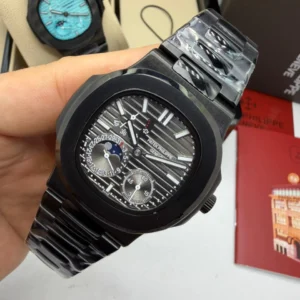 Patek Philippe Nautilus 41mm - Aço Black Mostrador Preto