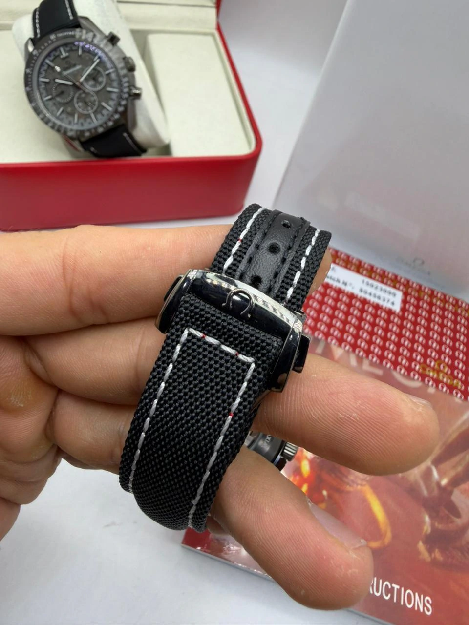 Omega Speedmaster Dark Side Of The Moon Cinza 43mm - Aço black Mostrador Cinza - NYLON - Imagem 4
