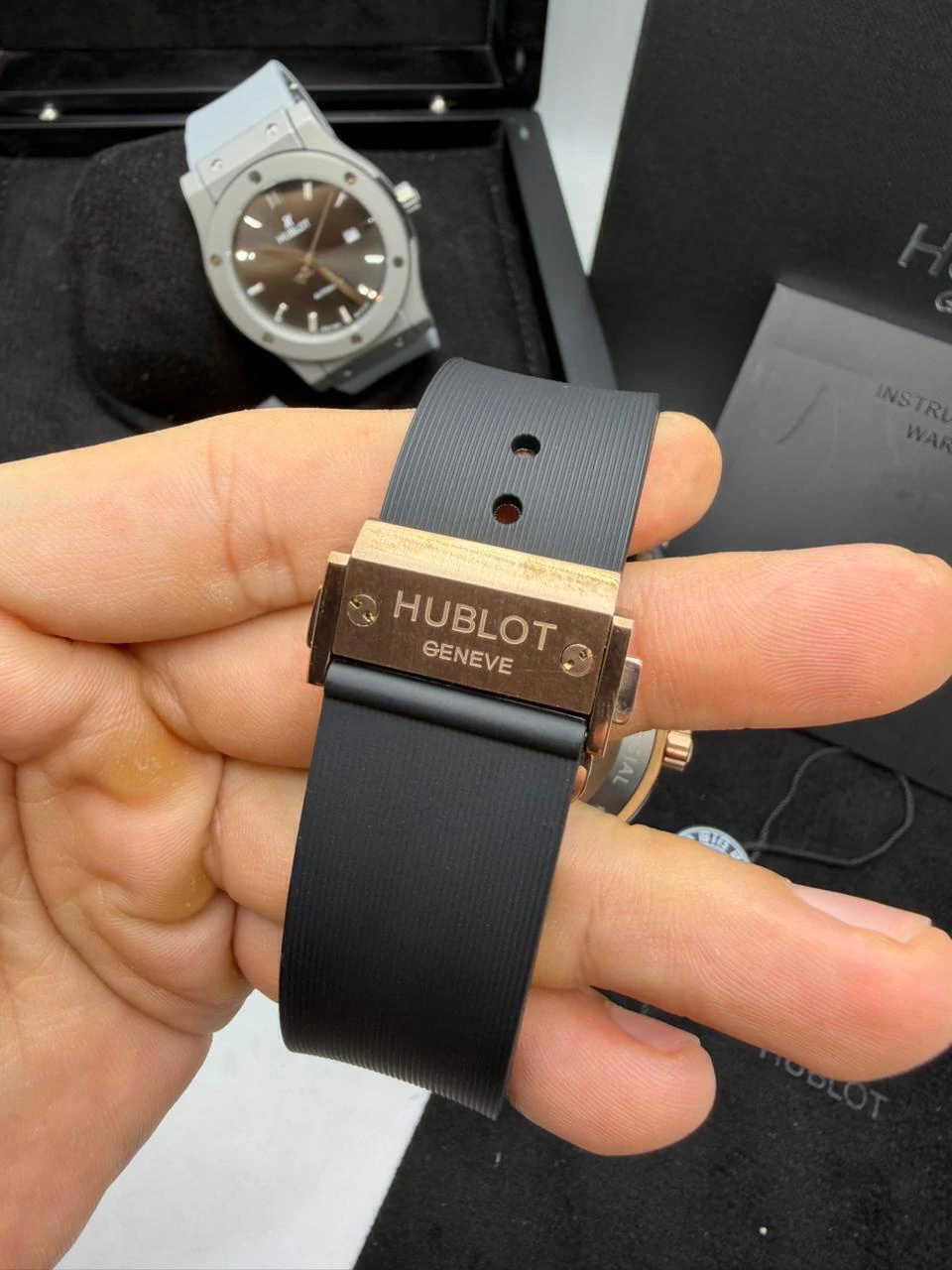 Hublot Classic Fusion 42mm - AÇO ROSE MOSTRADOR PRETO - SILICONE - Imagem 3