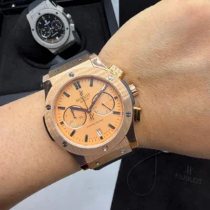 Hublot Classic Fusion 42mm - AÇO ROSE MOSTRADOR LARANJA - SILICONE