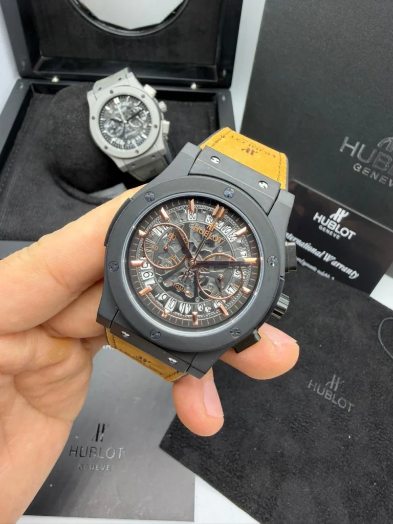 Hublot Classic Chrono 45mm - AÇO PRETO MOSTRADOR SKELETON PRETO - SILICONE E COURO