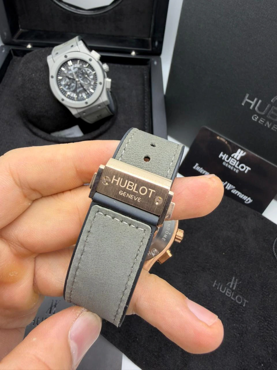 Hublot Classic Chrono 45mm - AÇO ROSE MOSTRADOR SKELETON PRETO - SILICONE E COURO - Imagem 5