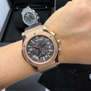 Hublot Classic Chrono 45mm - AÇO ROSE MOSTRADOR SKELETON PRETO - SILICONE