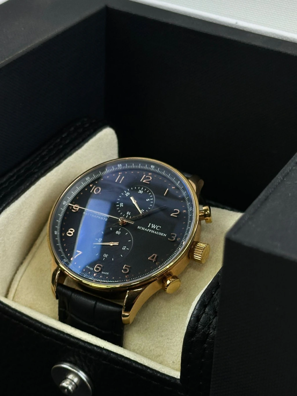 IWC Chronograph 43mm - AÇO DOURADO MOSTRADOR PRETO - COURO - Imagem 3