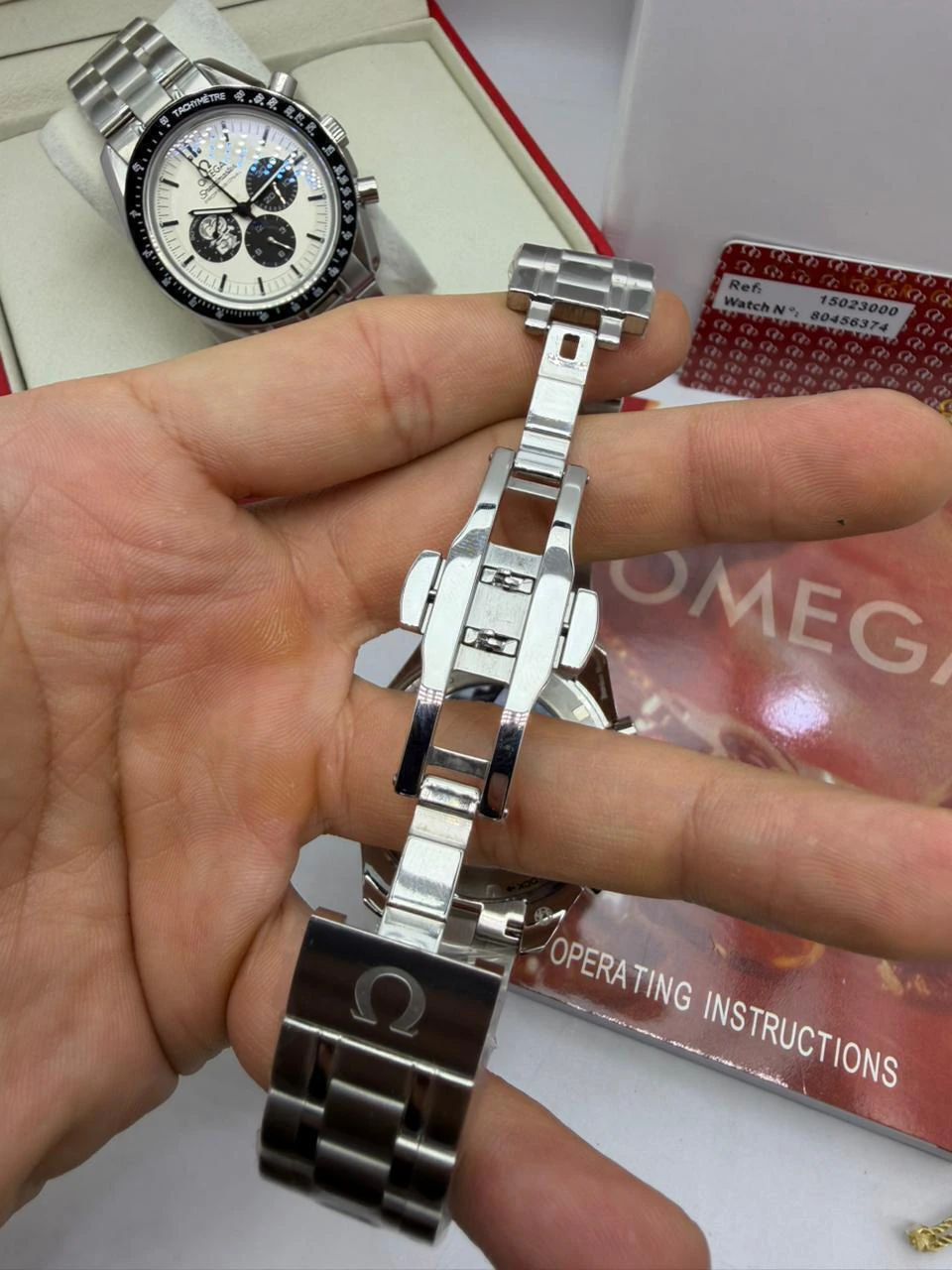 Omega Speedmaster Snoopy Aniversário de 50 anos 41mm (Modelo automático) - Imagem 3