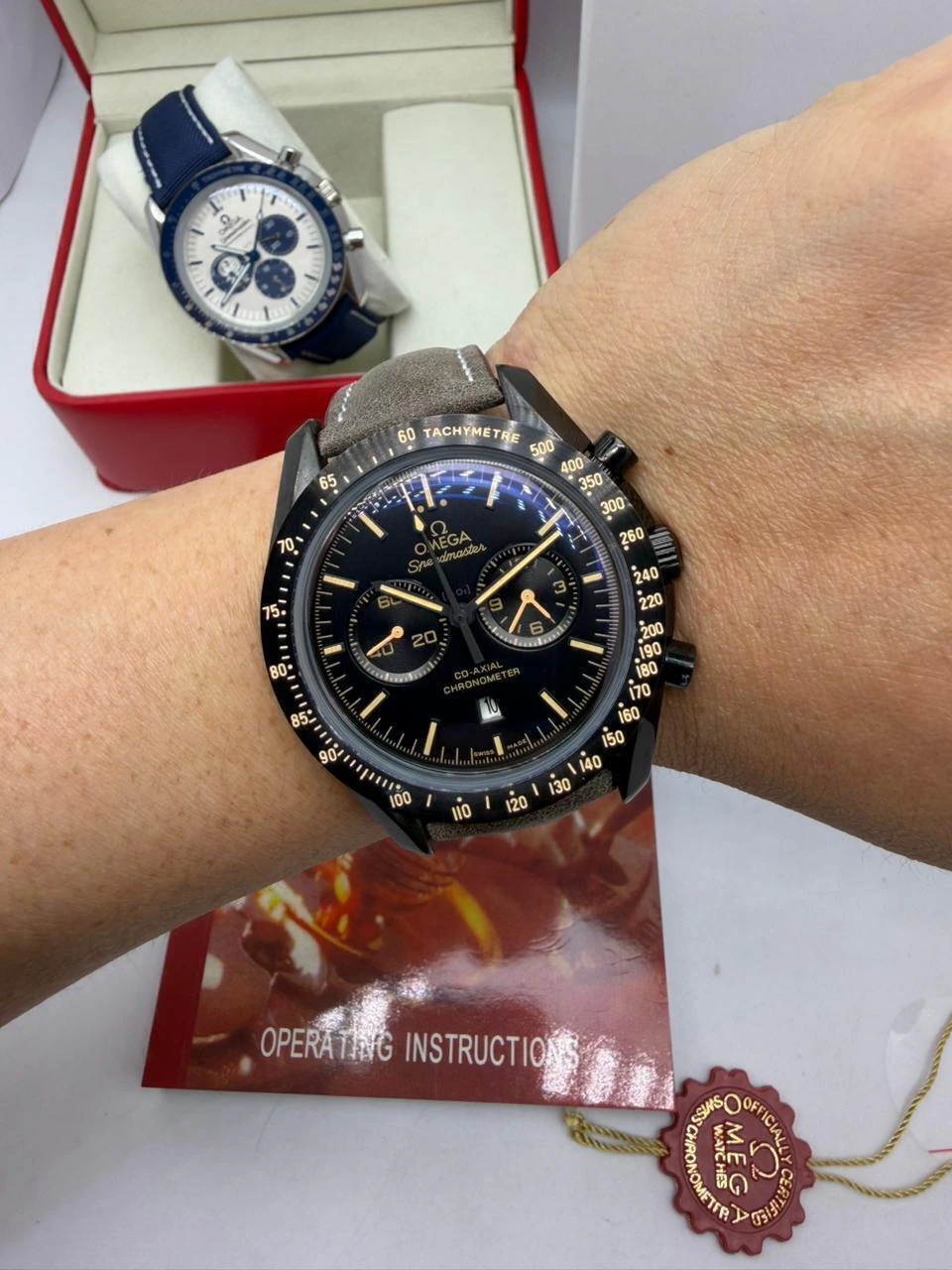 Omega Speedmaster 42mm - AÇO PRETO MOSTRADOR PRETO - COURO - Imagem 4