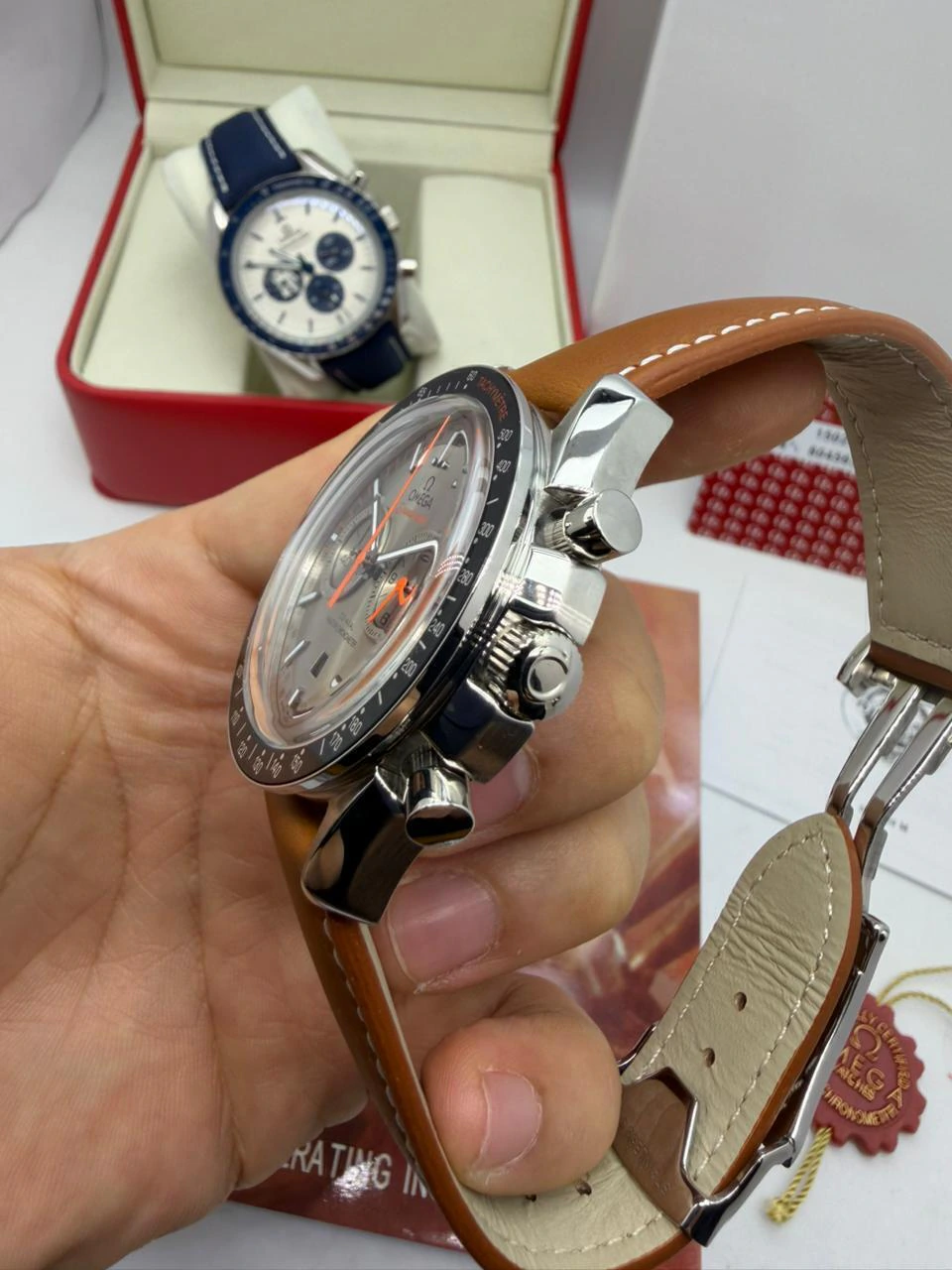Omega Speedmaster 42mm - AÇO PRETO MOSTRADOR CINZA - COURO - Imagem 2