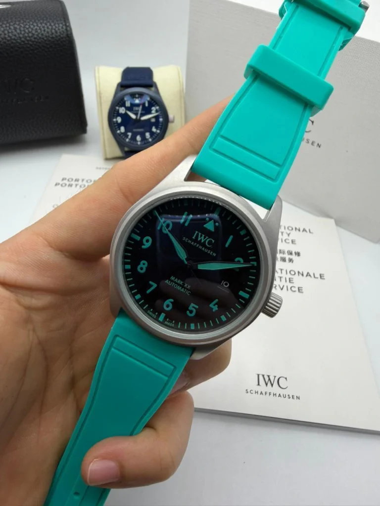 IWC Pilot Mark XX Tiffany 41mm - Aço Mostrador Preto - SILICONE
