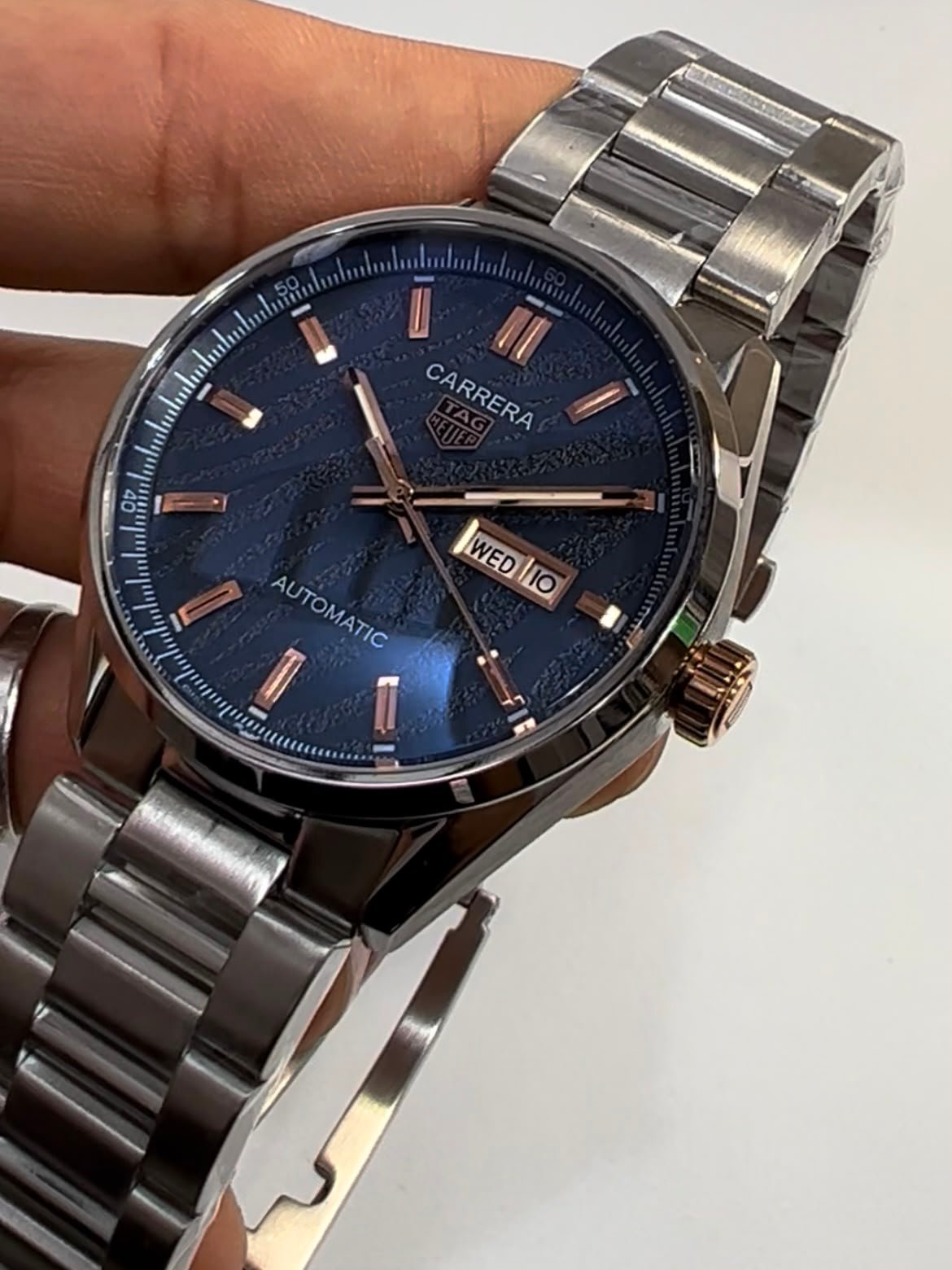 TAG Heuer Carrera Day-Date Calibre Sunray 41mm - AÇO MOSTRADOR AZUL - Imagem 4