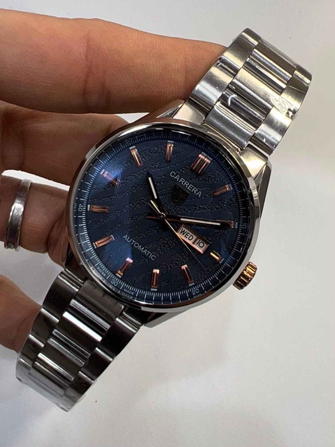 TAG Heuer Carrera Day-Date Calibre Sunray 41mm - AÇO MOSTRADOR AZUL - Imagem 5