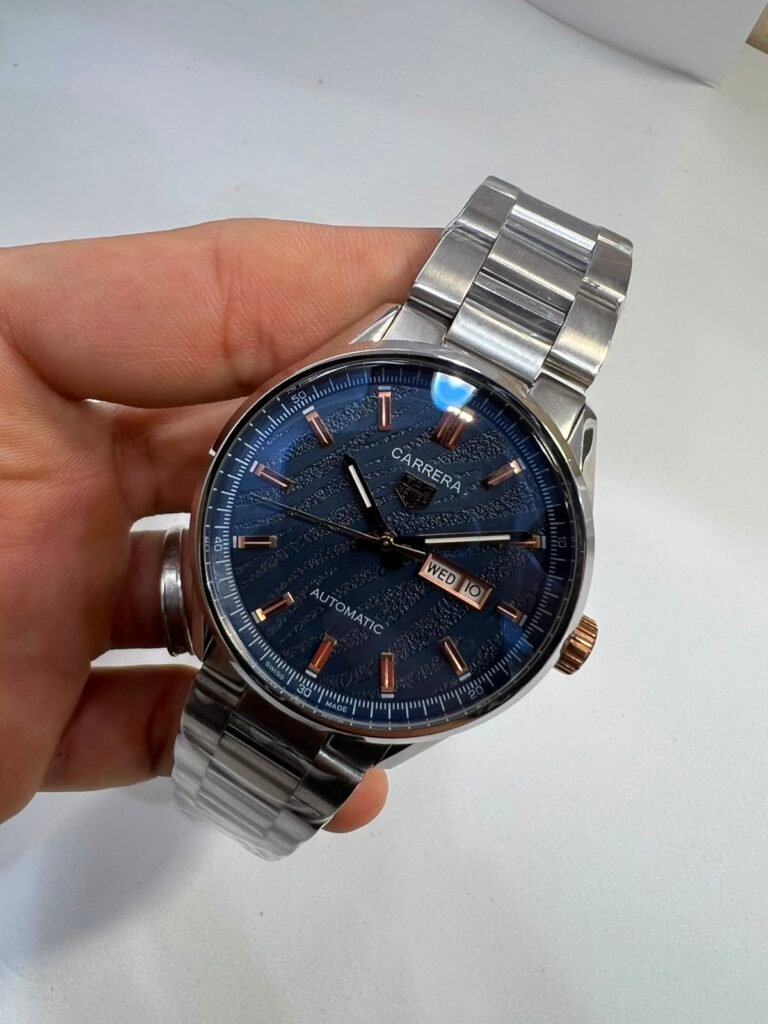 TAG Heuer Carrera Day-Date Calibre Sunray 41mm - AÇO MOSTRADOR AZUL