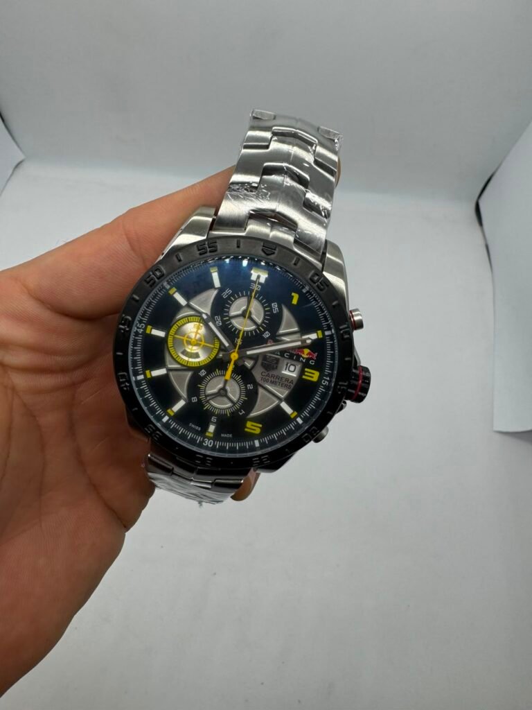 TAG Heuer Carrera RedBull 47mm - AÇO MOSTRADOR BRANCO E PRETO