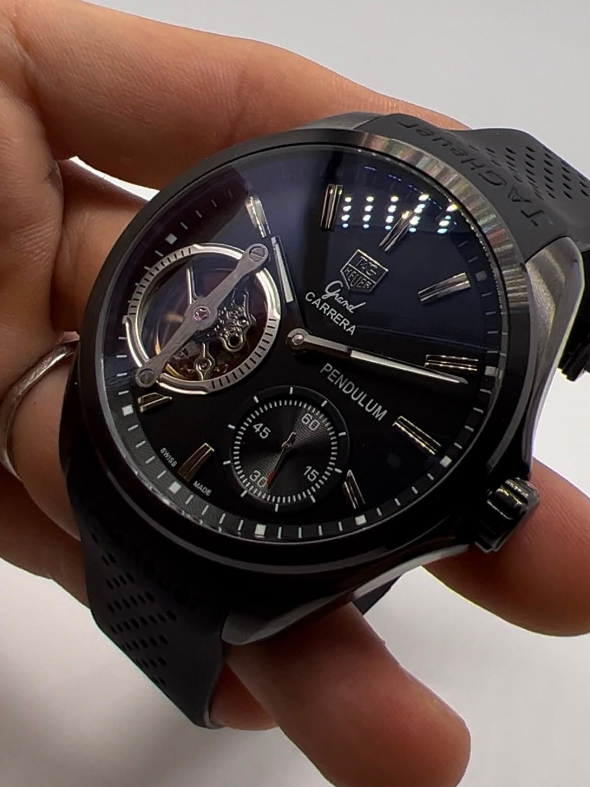 TAG Heuer Carrera Pendulum 48mm - AÇO PRATA MOSTRADOR PRETO - SILICONE - Imagem 5