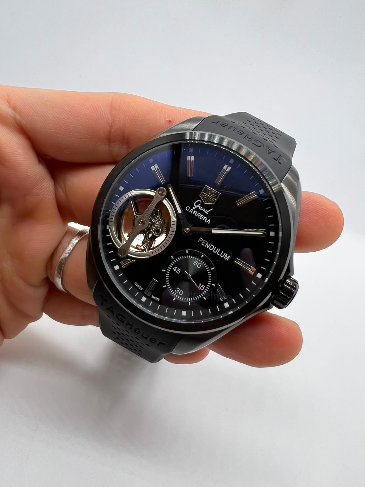 TAG Heuer Carrera Pendulum 48mm - AÇO PRATA MOSTRADOR PRETO - SILICONE