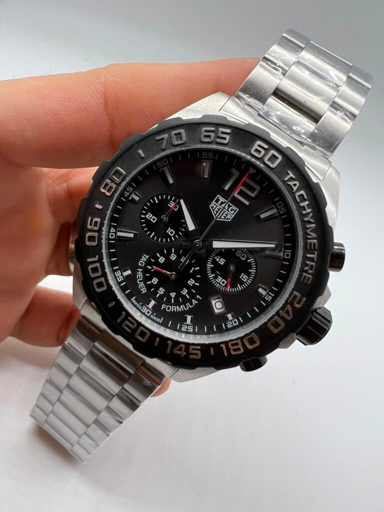 TAG Heuer Fórmula 1 44mm - AÇO MOSTRADOR PRETO