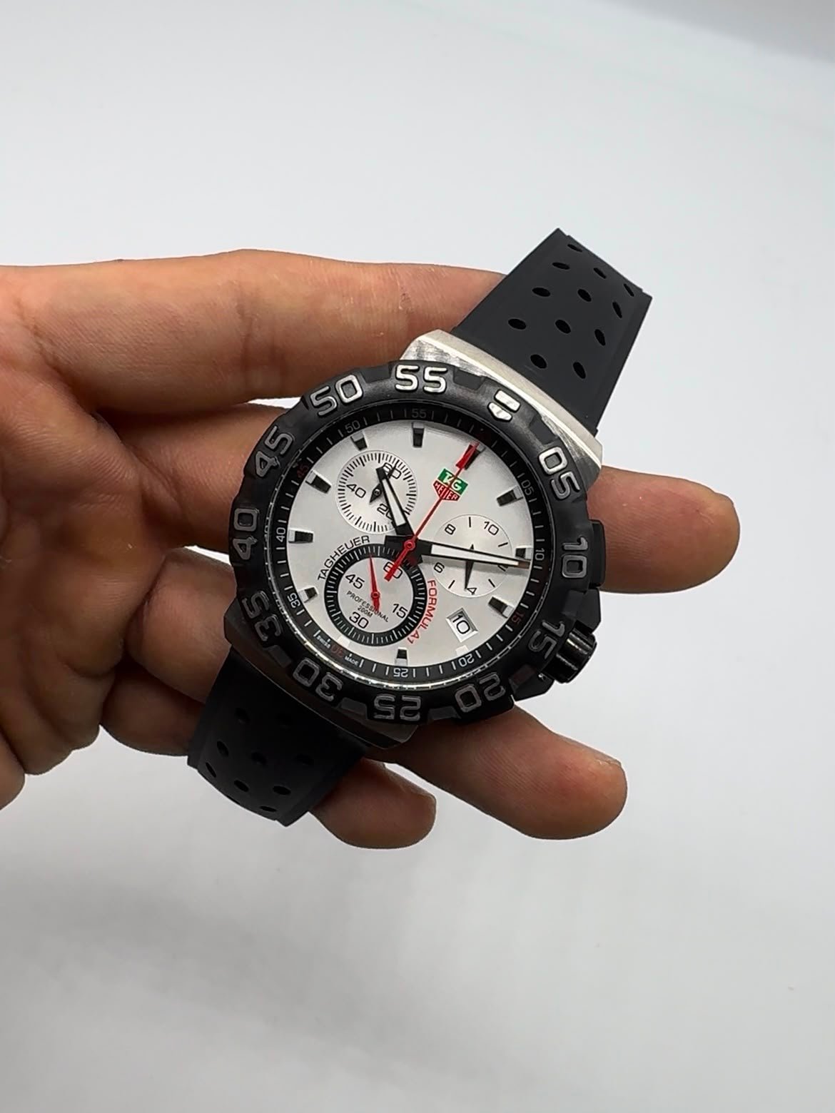 TAG Heuer Fórmula 1 44mm - AÇO MOSTRADOR BRANCO - Imagem 4