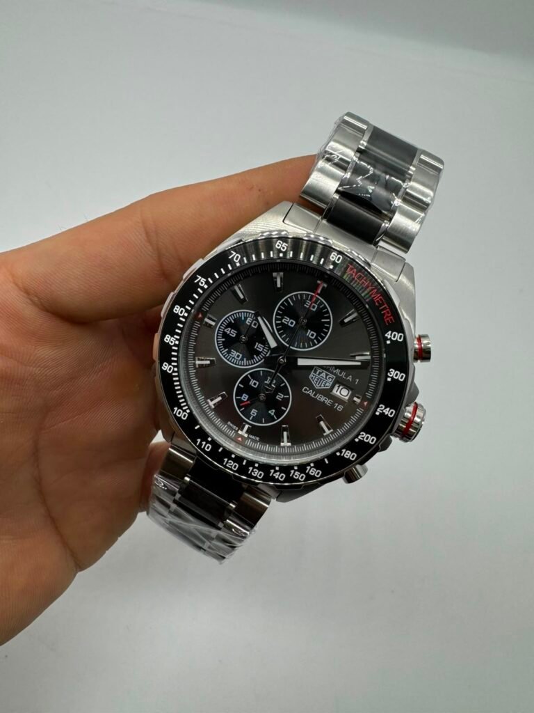 TAG Heuer Fórmula 1 Calibre 16 44mm - AÇO/MOSTRADOR PRETO