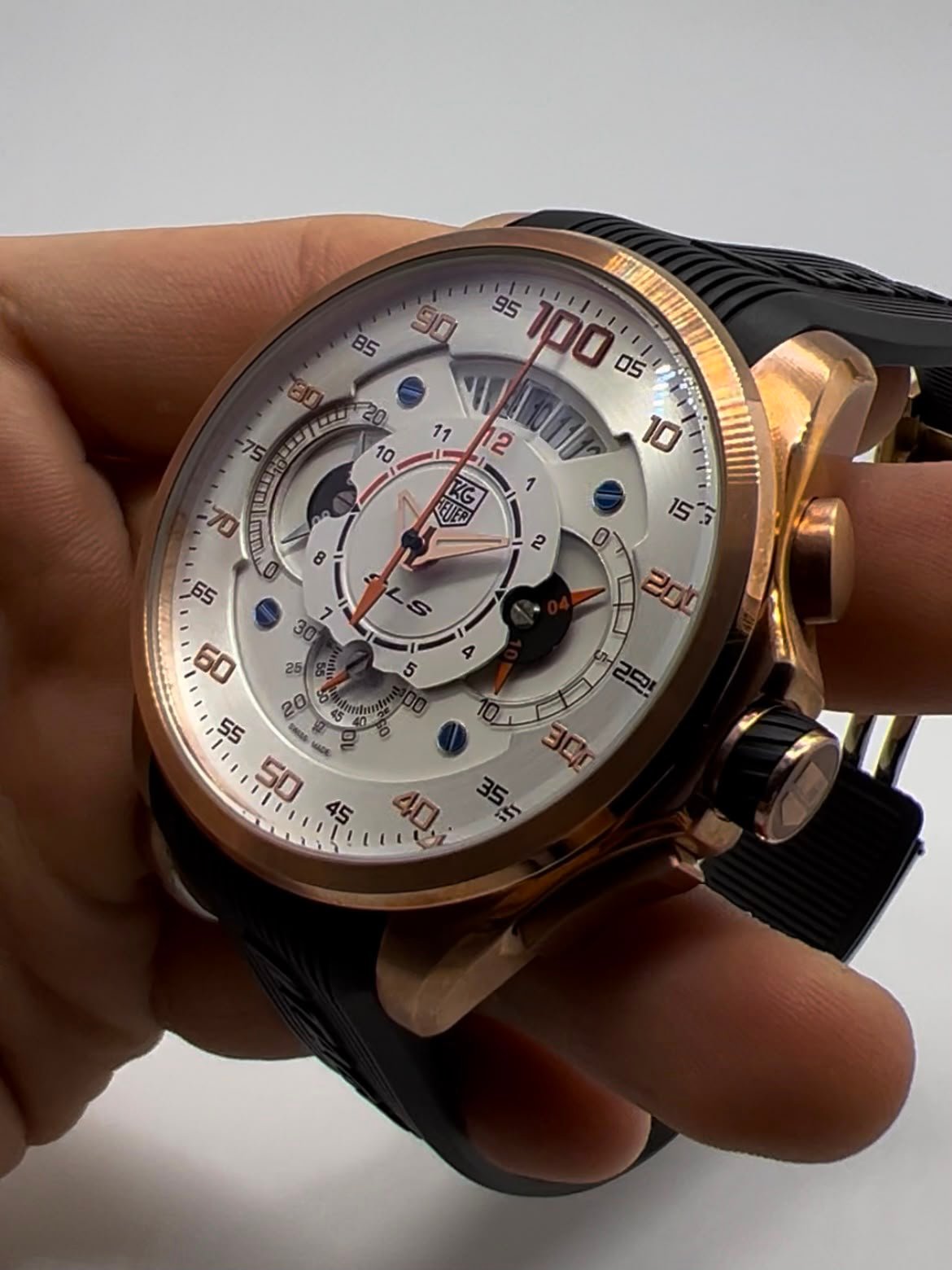 TAG Heuer Grand Carrera Mercedez-Benz SLS 47mm - AÇO MOSTRADOR BRANCO - SILICONE - Imagem 4