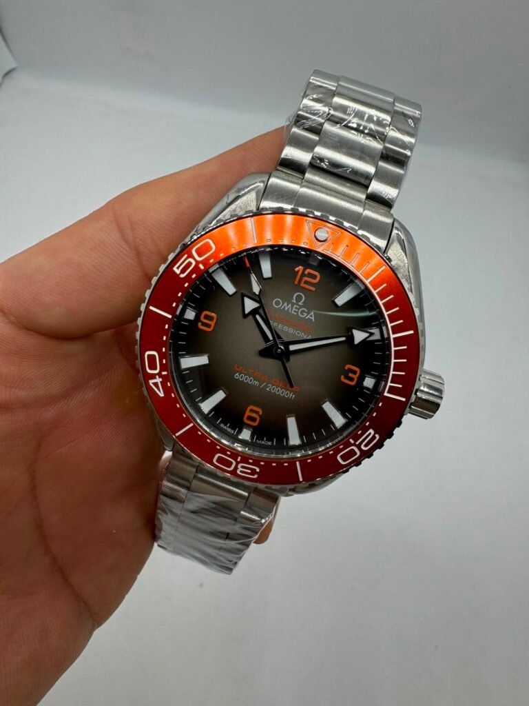 Omega Seamaster 40mm - AÇO MOSTRADOR PRETO COM LARANJA
