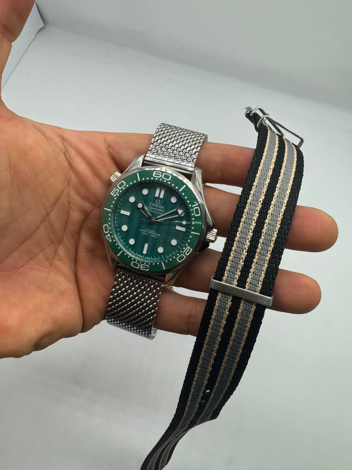 Omega Seamaster 42mm - AÇO MOSTRADOR VERDE
