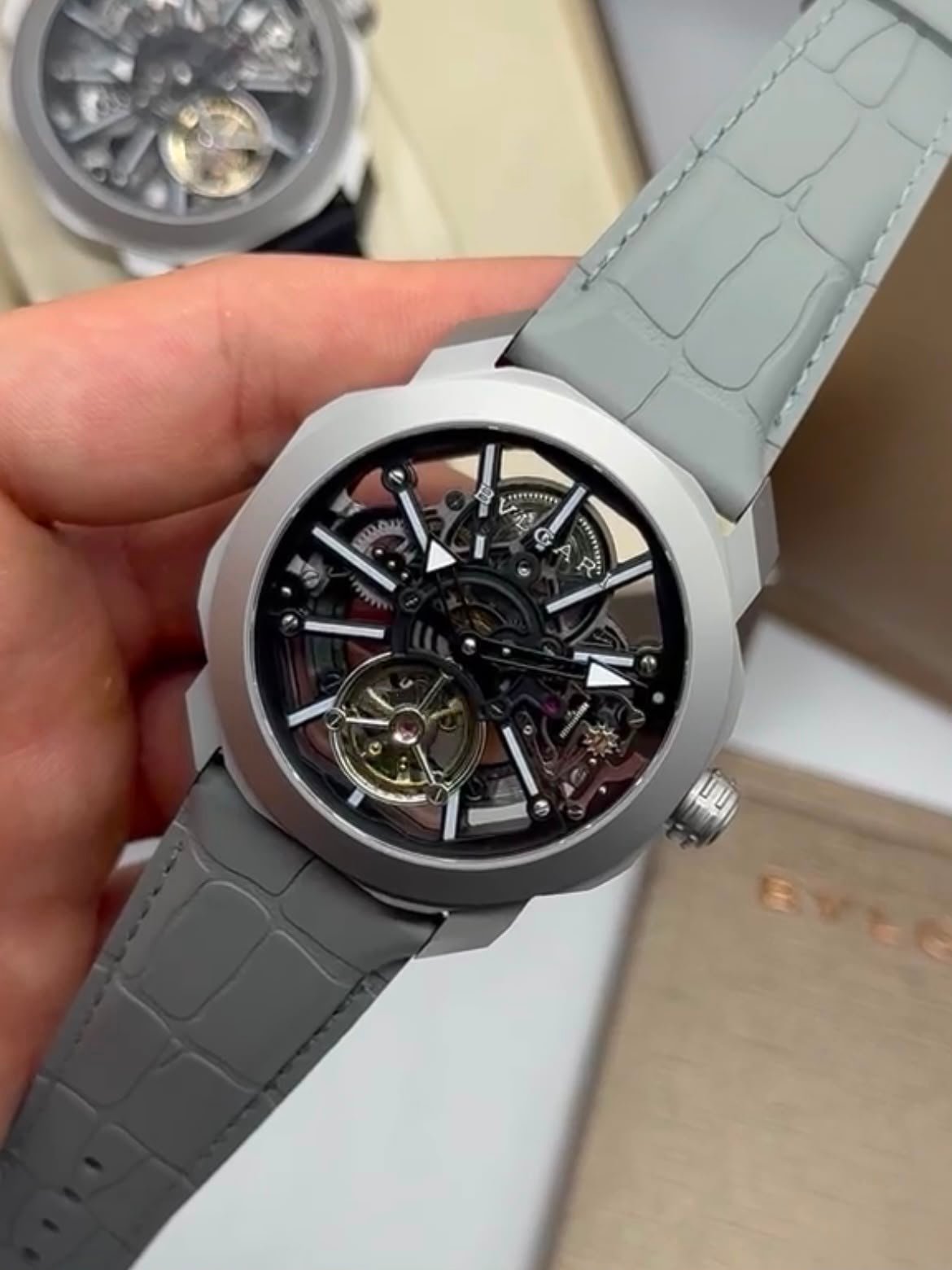 Bvlgari Octo Roma Skeleton 44mm - AÇO PRATA MOSTRADOR SKELETON - SILICONE - Imagem 4