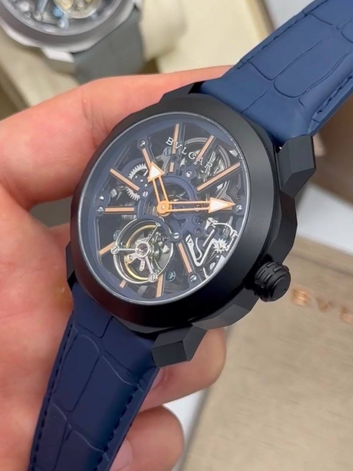 Bvlgari Octo Roma Skeleton 44mm - AÇO PRETO MOSTRADOR SKELETON - SILICONE - Imagem 5