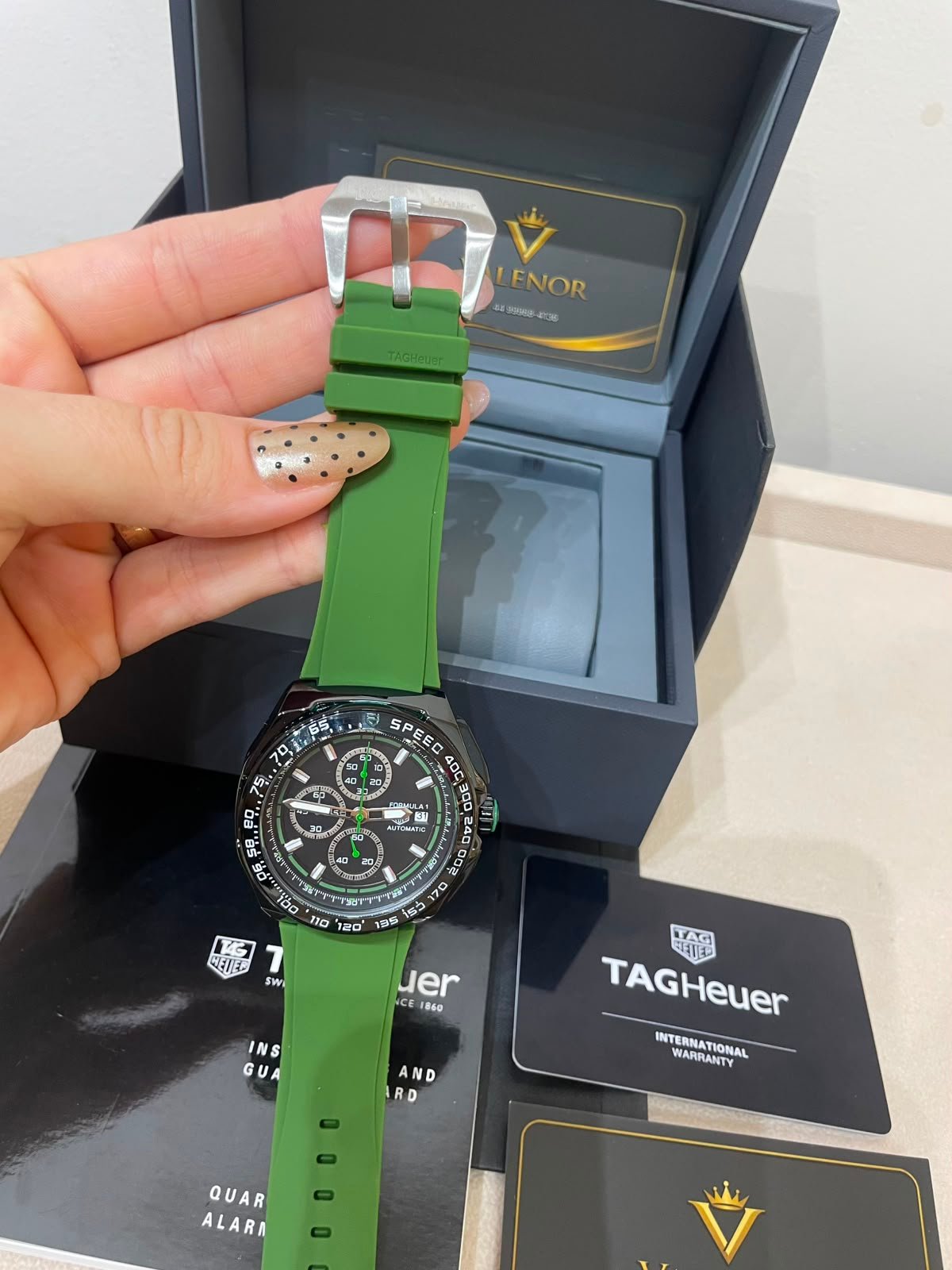 TAG Heuer Fórmula 1 42mm - AÇO MOSTRADOR PRETO - SILICONE - Imagem 2