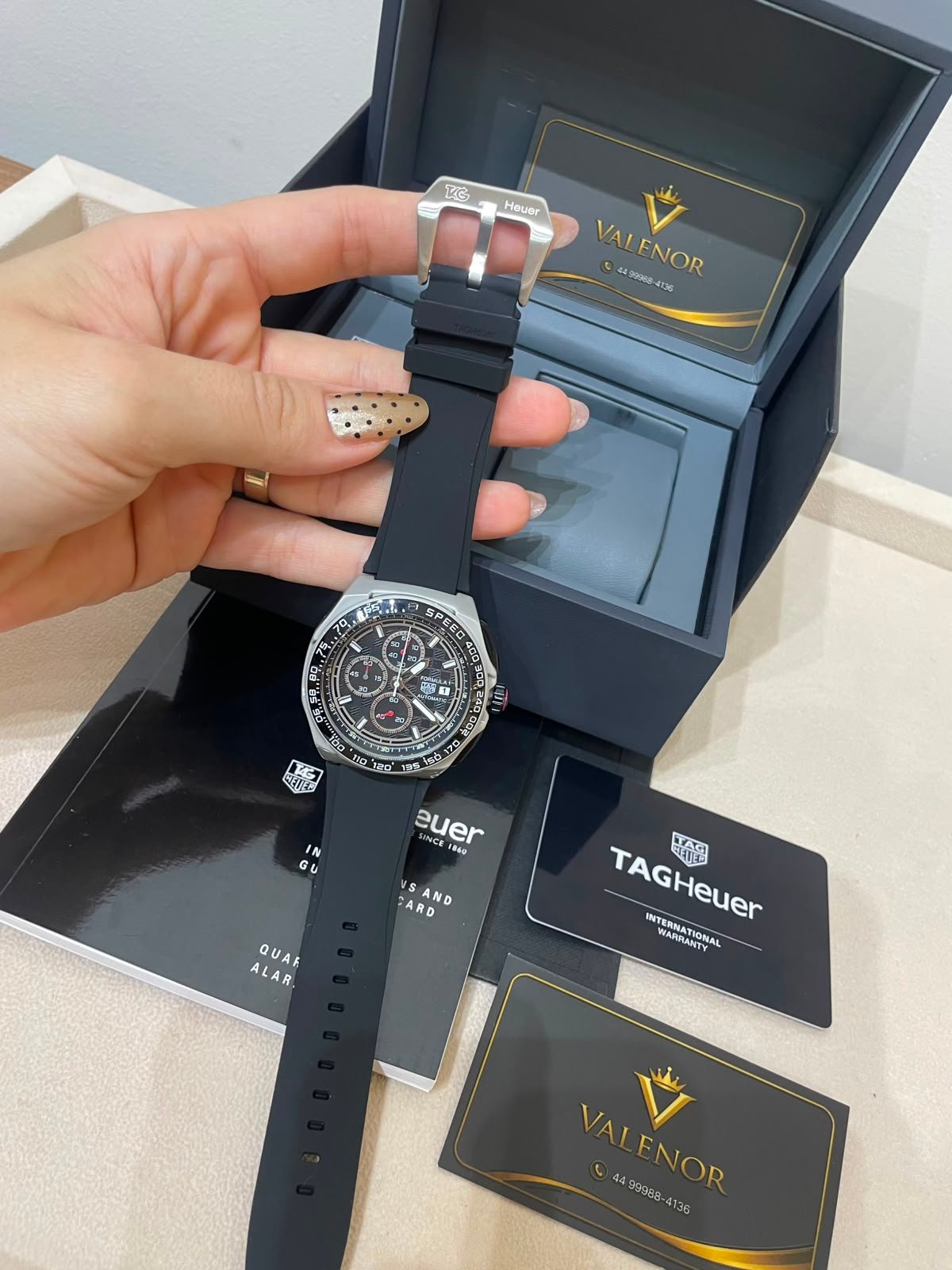 TAG Heuer Fórmula 1 42mm - AÇO MOSTRADOR PRETO - SILICONE - Imagem 2