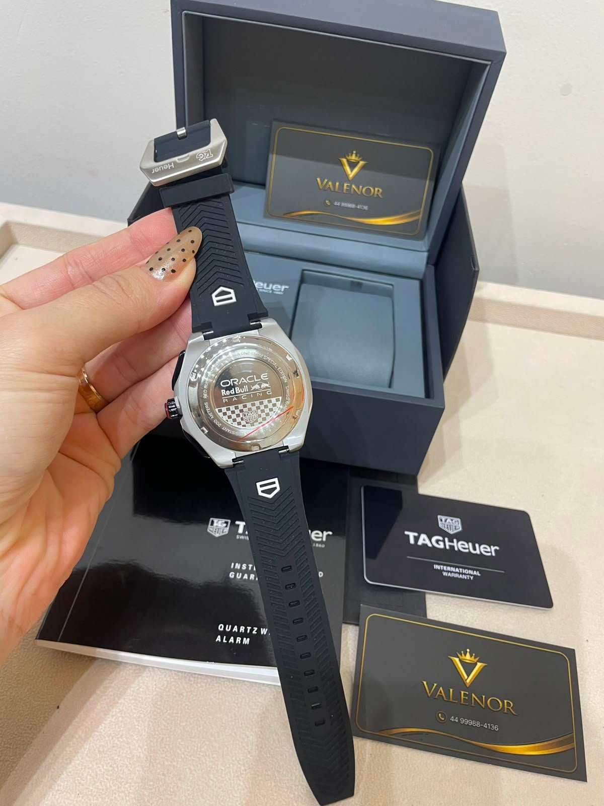 TAG Heuer Fórmula 1 42mm - AÇO MOSTRADOR PRETO - SILICONE - Imagem 5