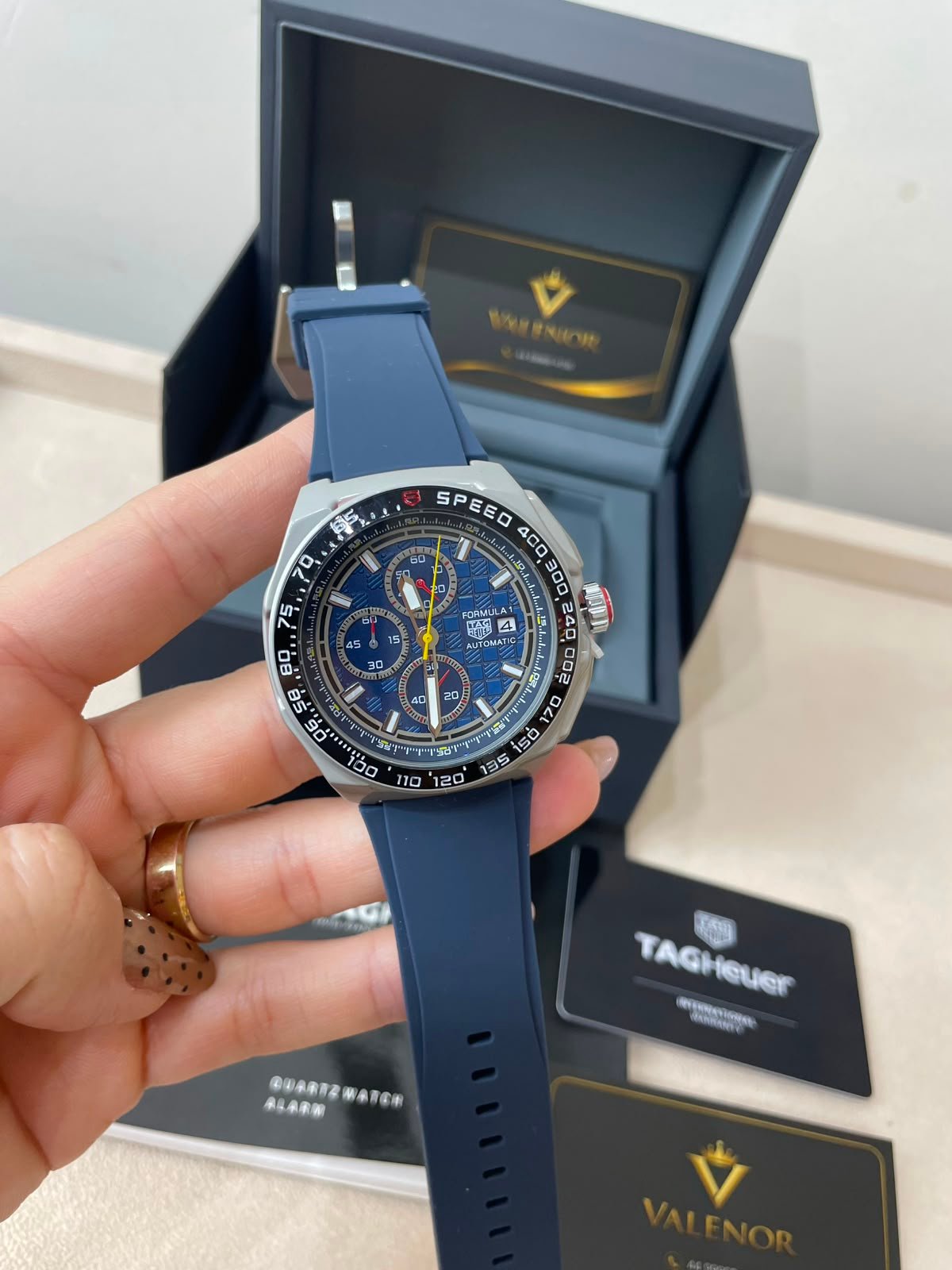 TAG Heuer Fórmula 1 42mm - AÇO MOSTRADOR AZUL - SILICONE