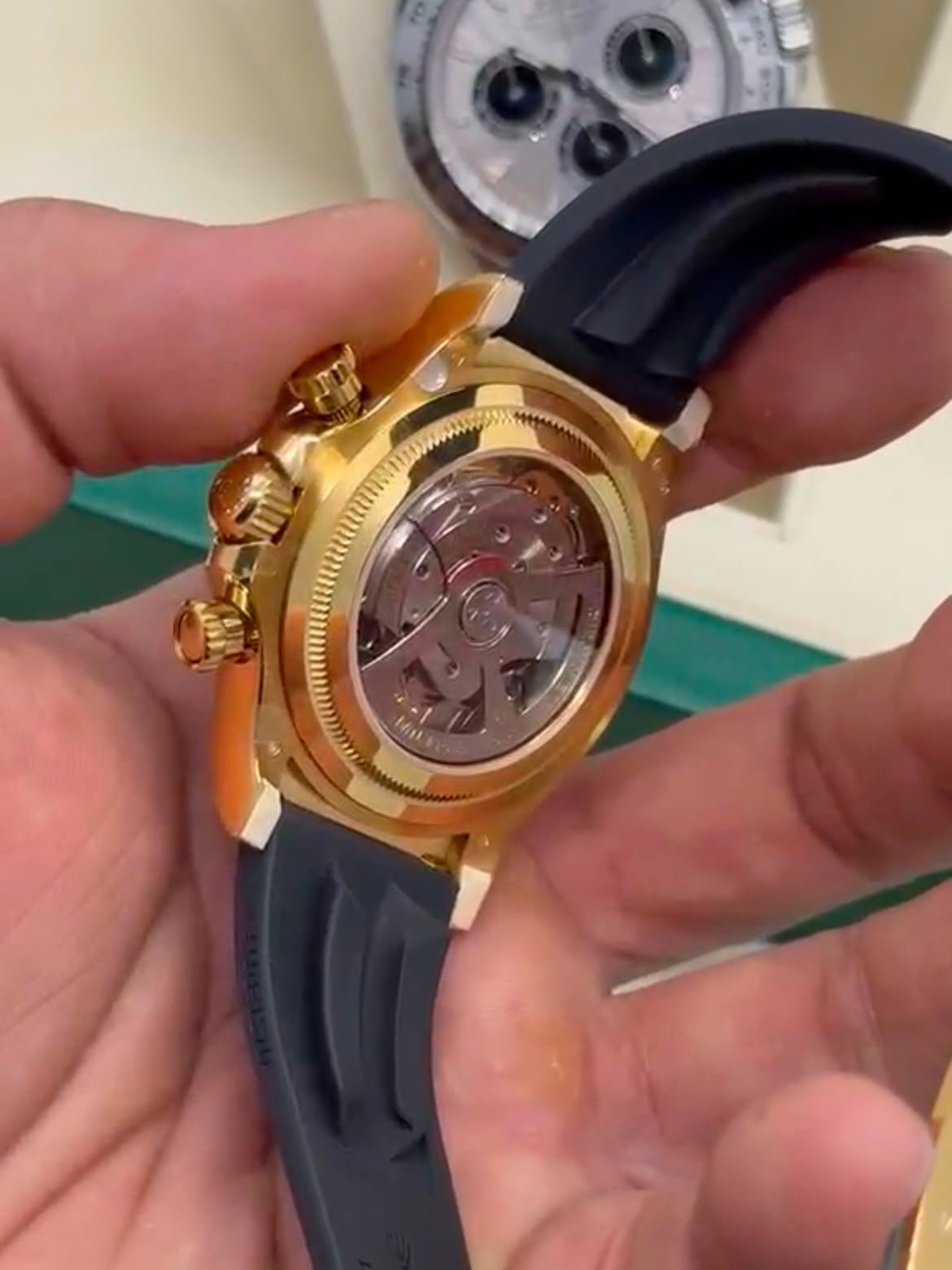ROLEX Daytona 40mm SUPER CLONE - AÇO DOURADO MOSTRADOR DOURADO - SILICONE - Imagem 3