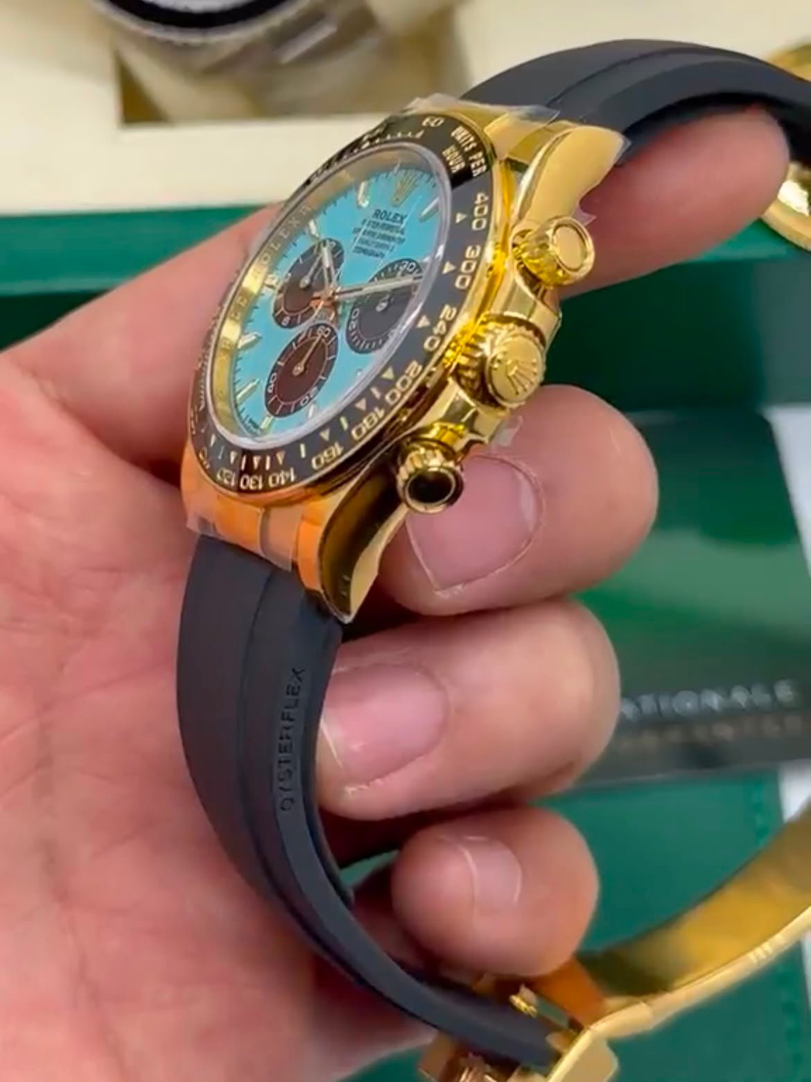 ROLEX Daytona 40mm - SUPER CLONE - AÇO DOURADO MOSTRADOR TIFFANY - SILICONE - Imagem 3