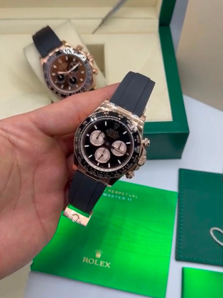 ROLEX Daytona 40mm - SUPER CLONE - AÇO DOURADO MOSTRADOR PRETO - SILICONE