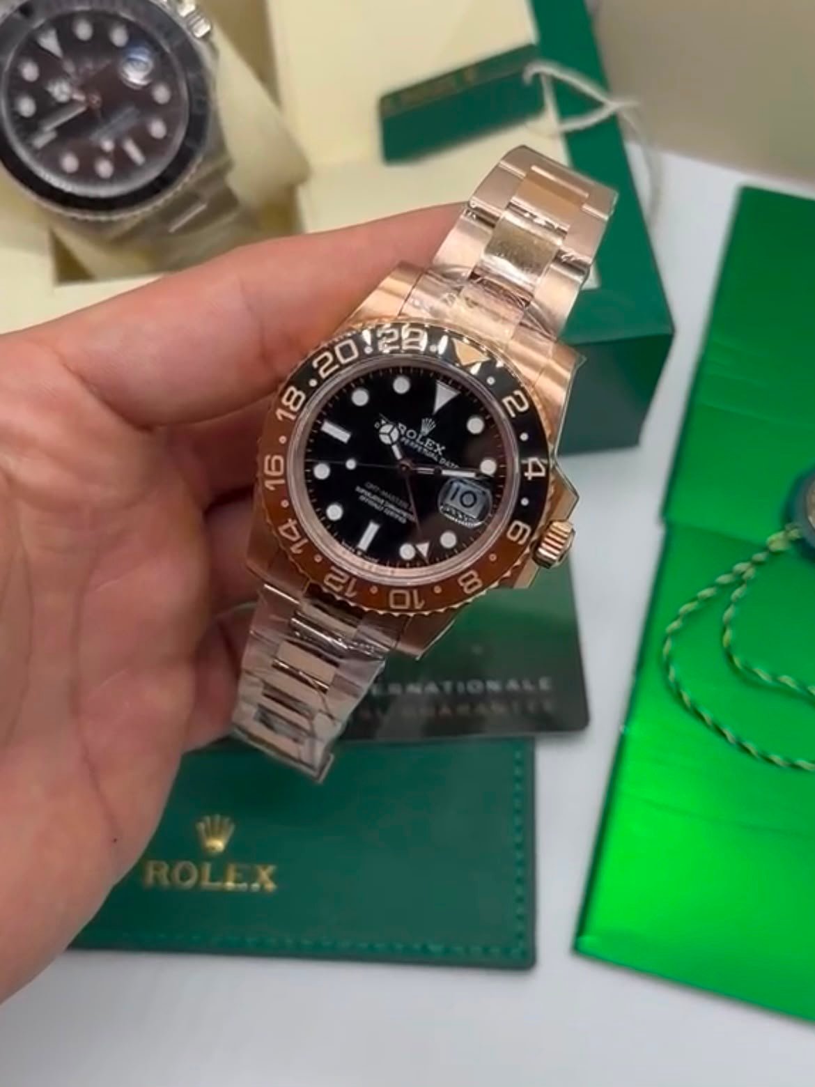 ROLEX GMT Master II 40mm - SUPER CLONE - AÇO DOURADO MOSTRADOR PRETO