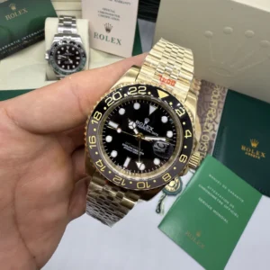 GMT Master II 40mm - AÇO DOURADO MOSTRADOR PRETO